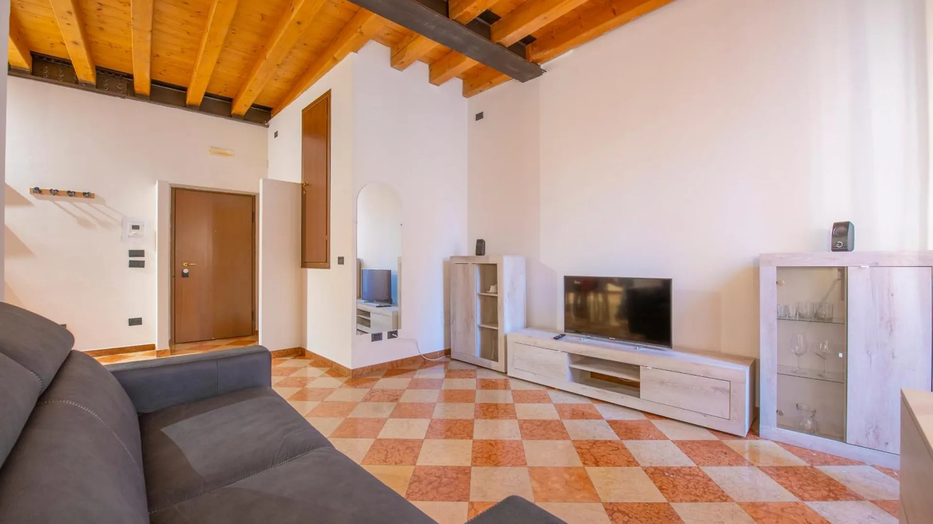 Palace Home Mazzini Verona Center