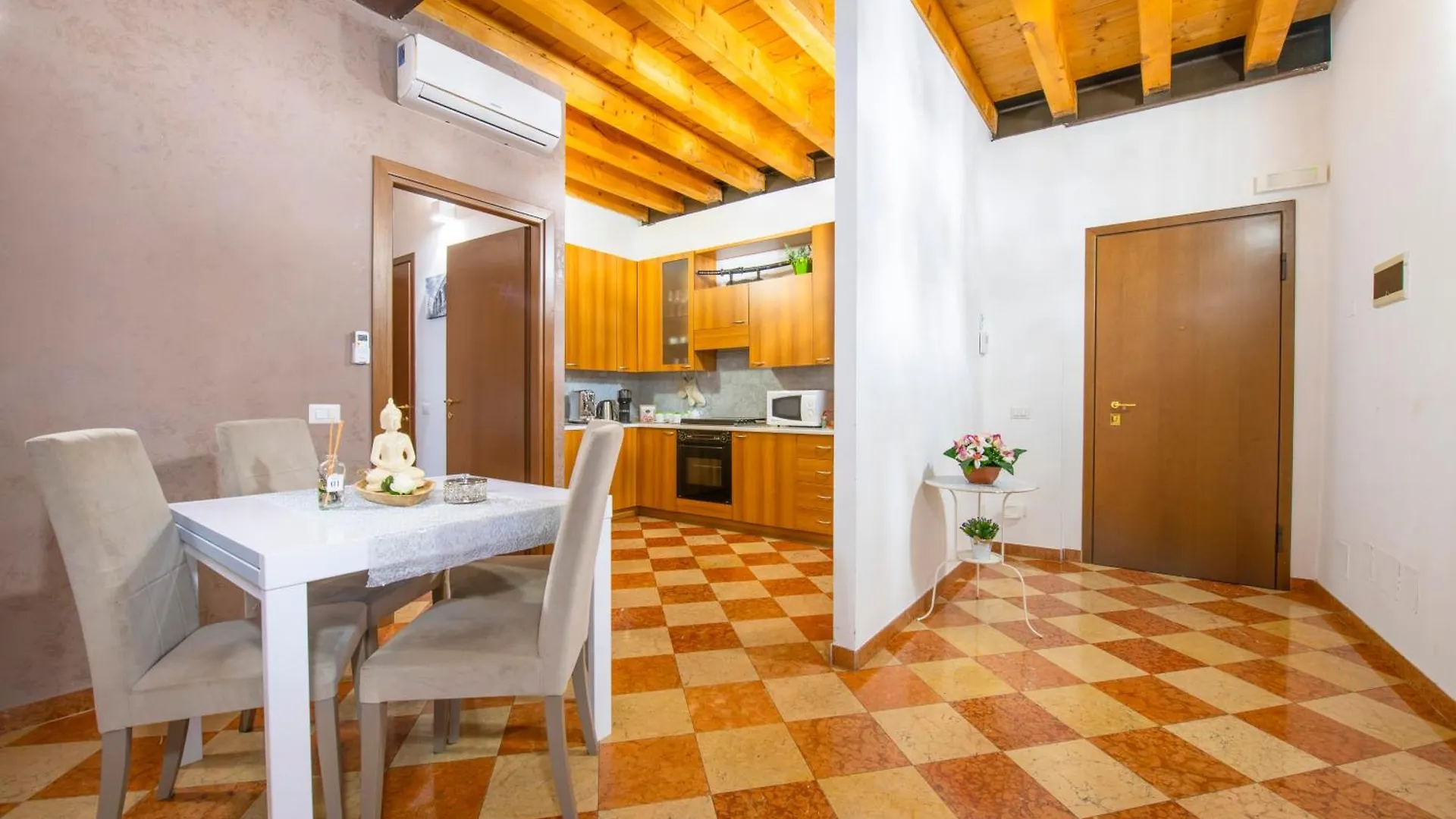 Palace Home Mazzini Verona Center