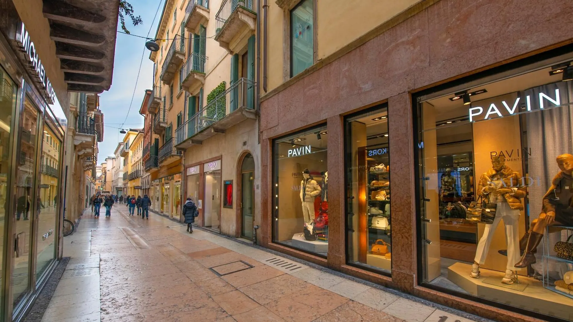 Palace Home Mazzini Verona Center Italy