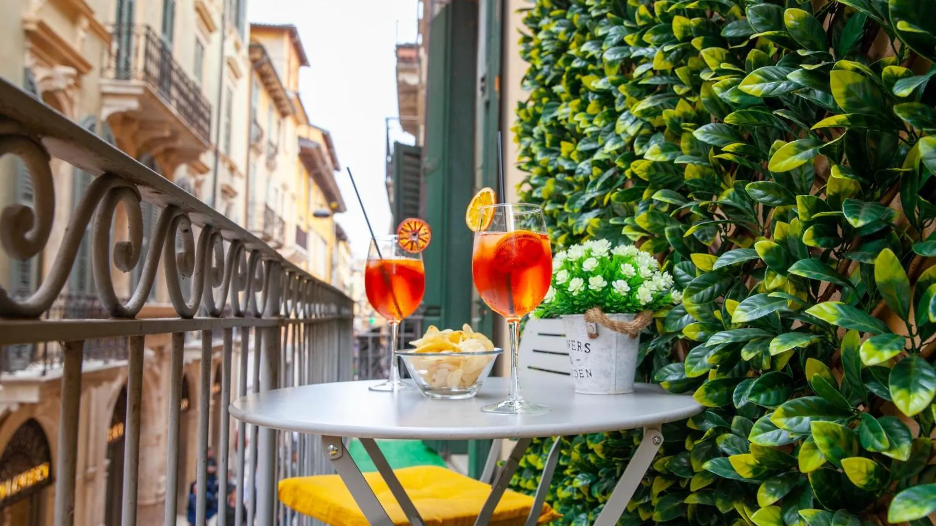 Palace Home Mazzini Verona Center Apartment