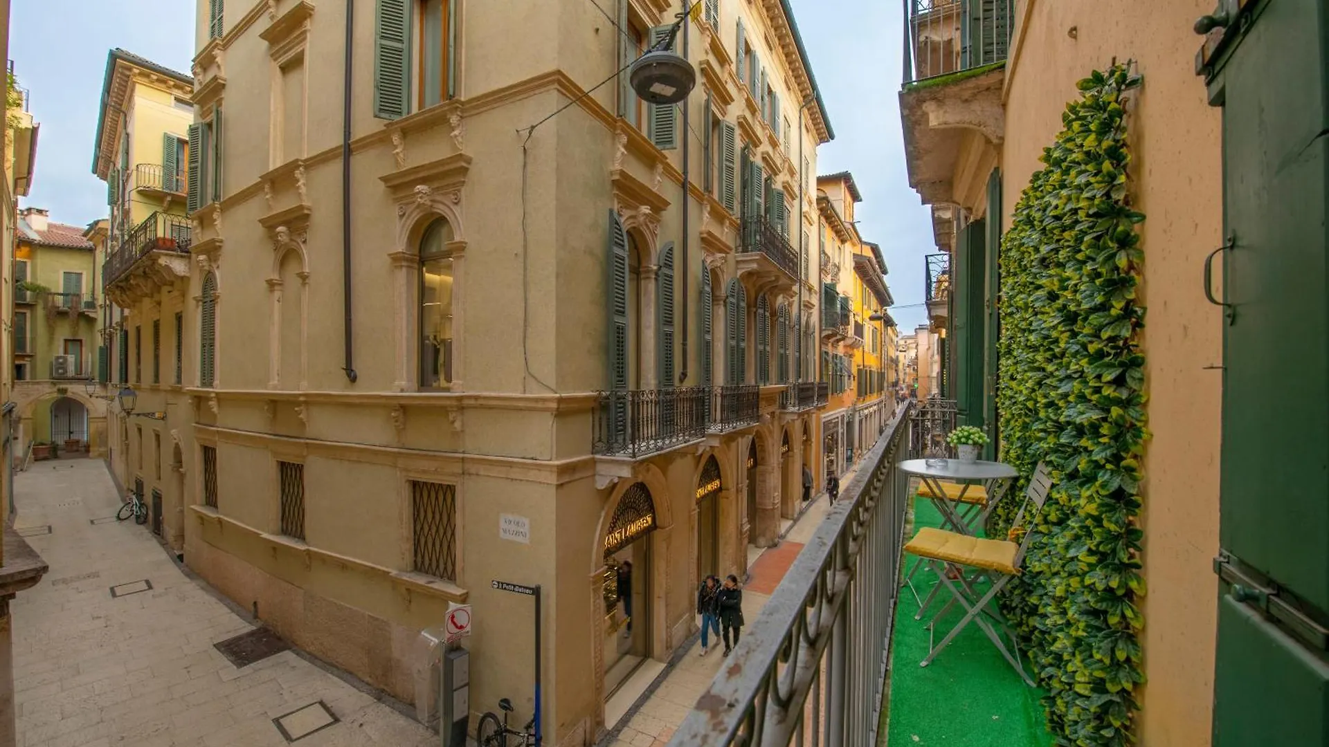 Palace Home Mazzini Verona Center Apartment