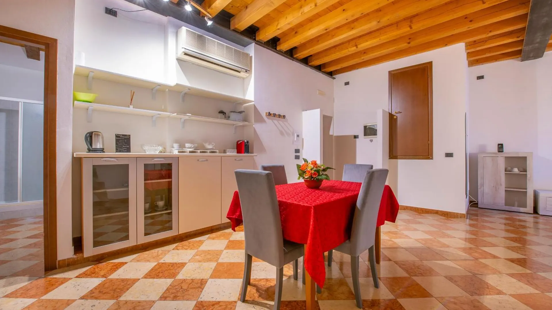 Apartment Palace Home Mazzini Verona Center Italy
