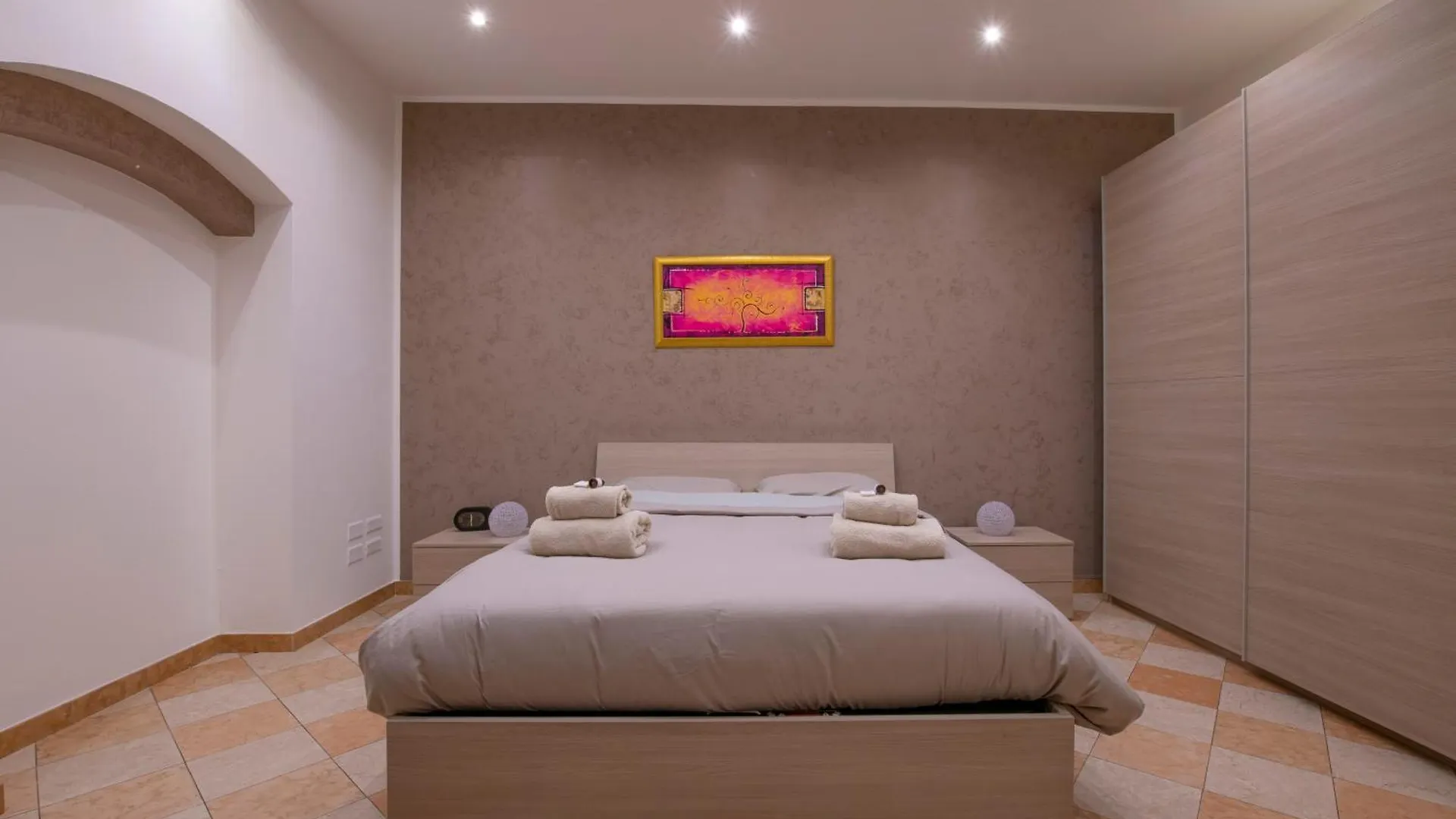 Palace Home Mazzini Verona Center Apartment