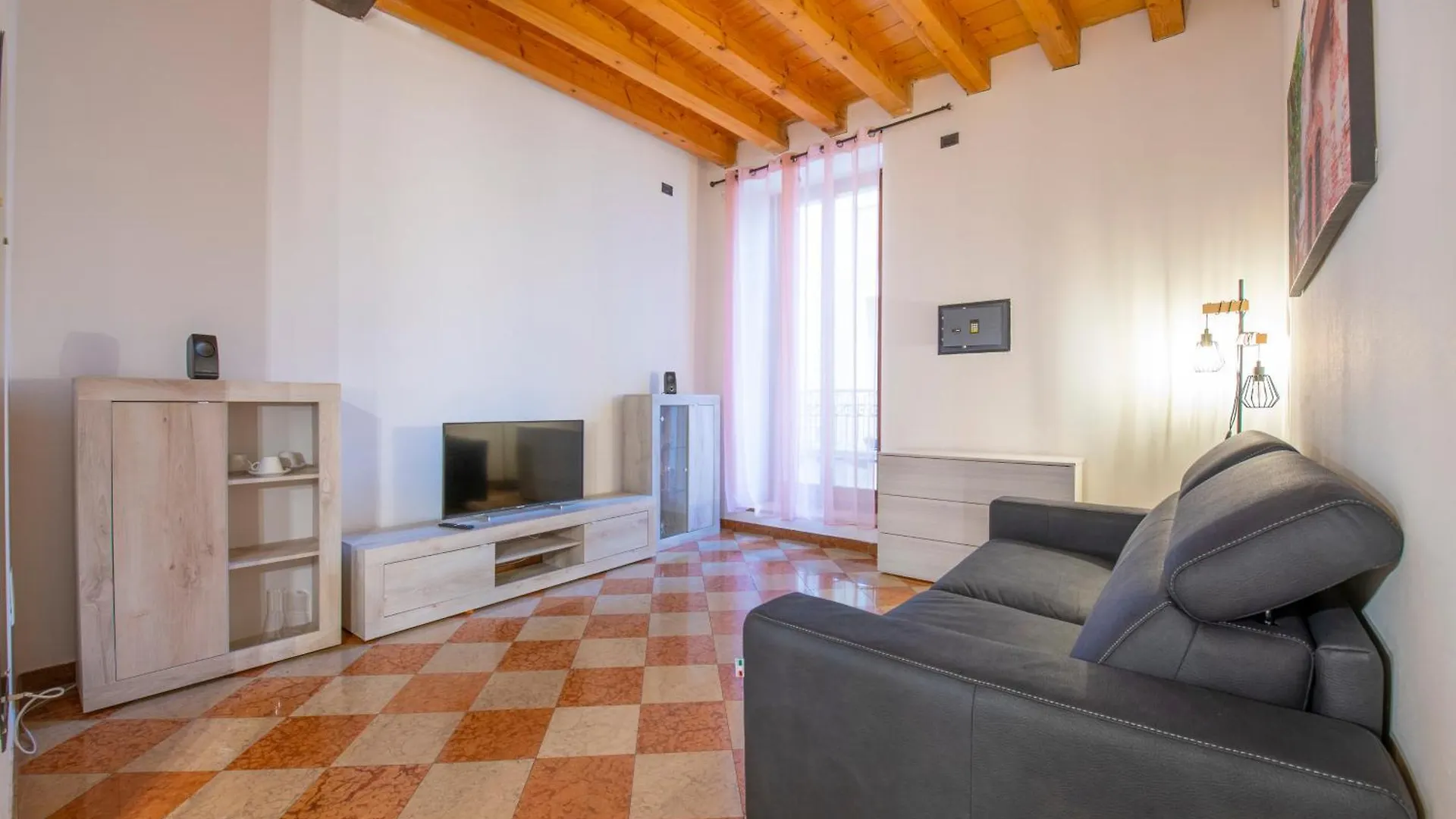 Palace Home Mazzini Verona Center Italy