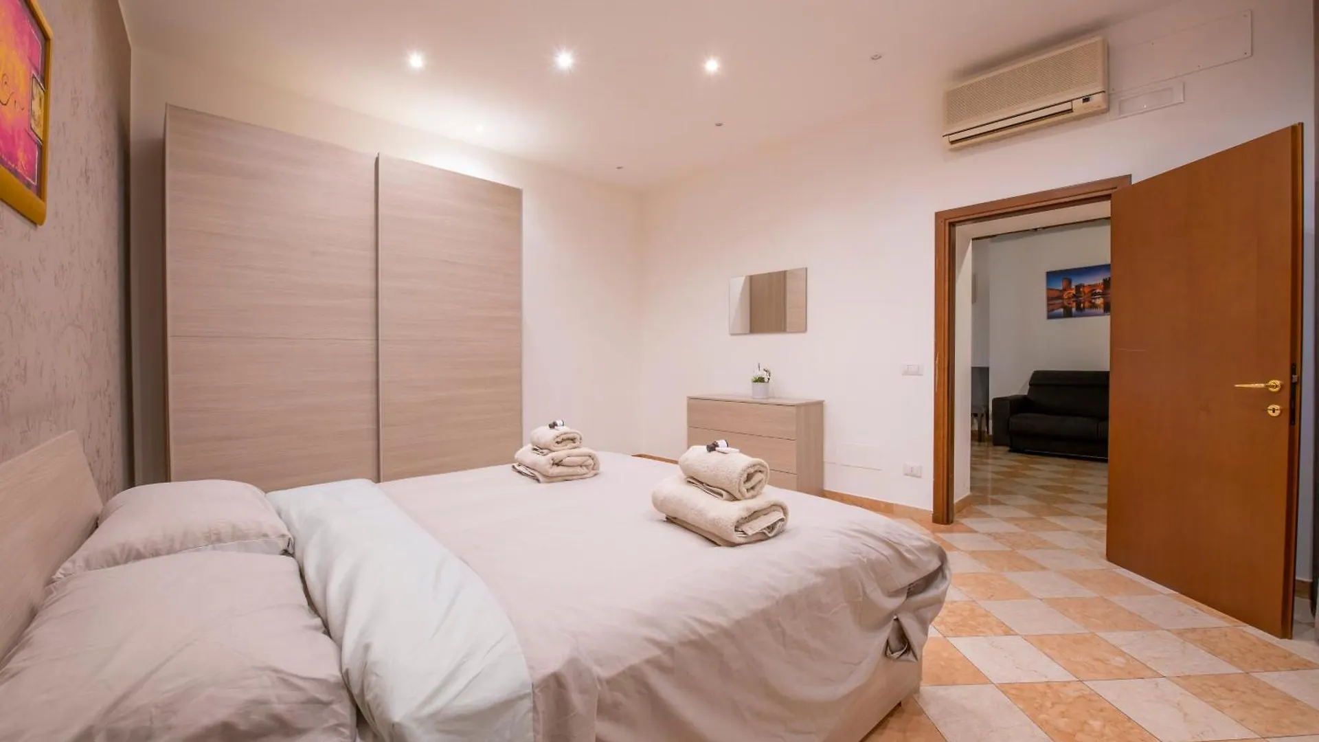 Apartment Palace Home Mazzini Verona Center