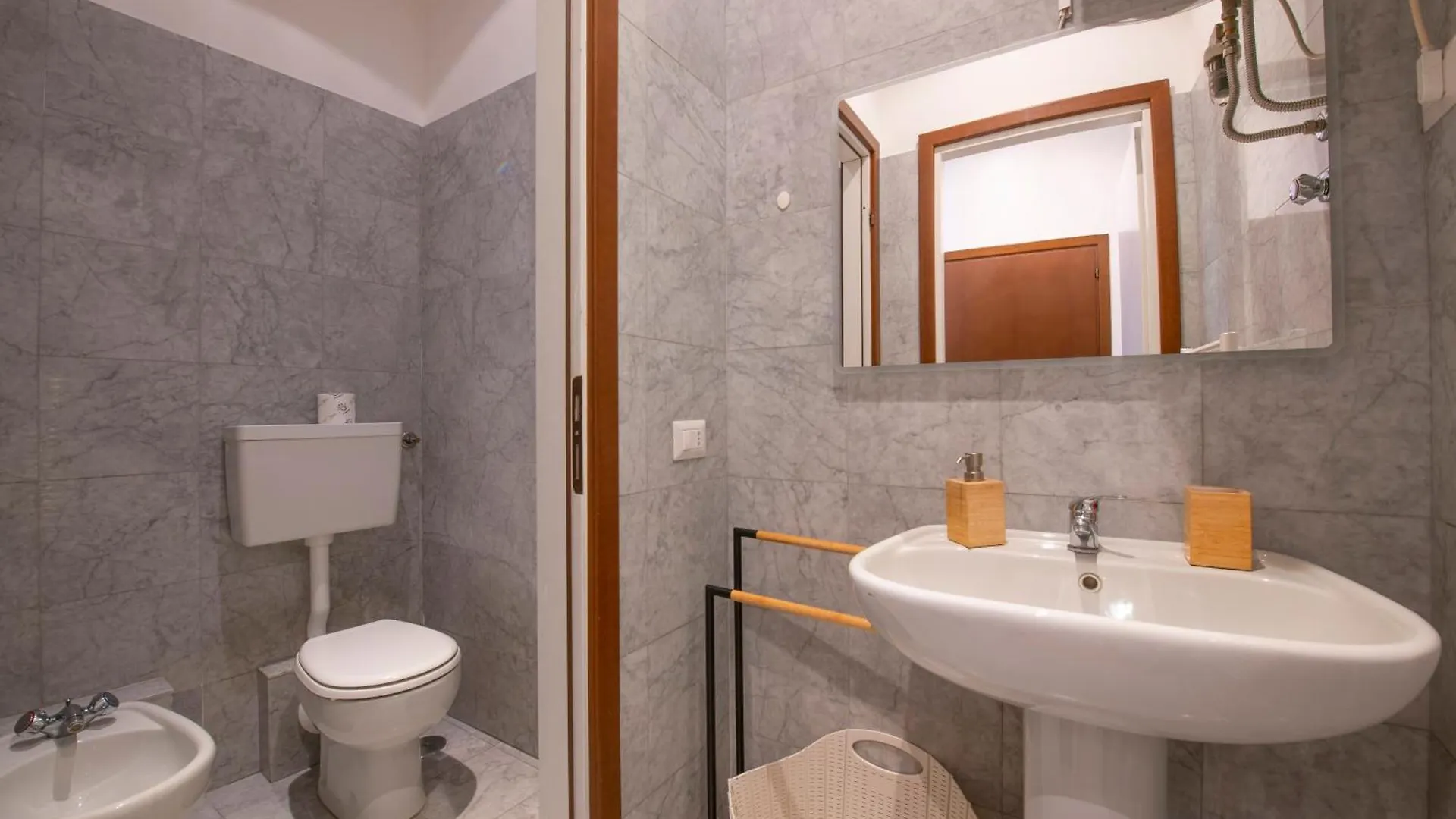 Palace Home Mazzini Verona Center Apartment